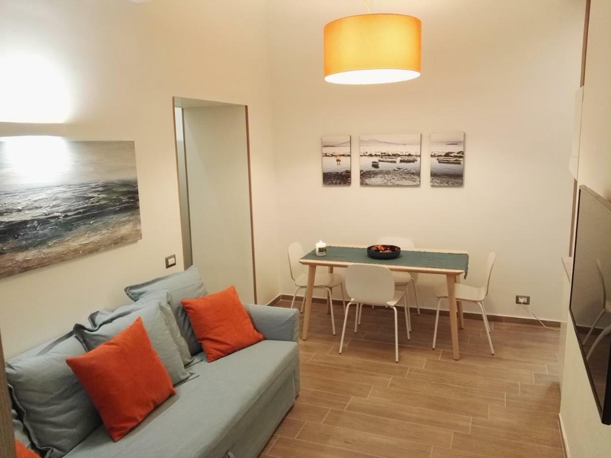 A Casa Di Chiara Daire Napoli Dış mekan fotoğraf